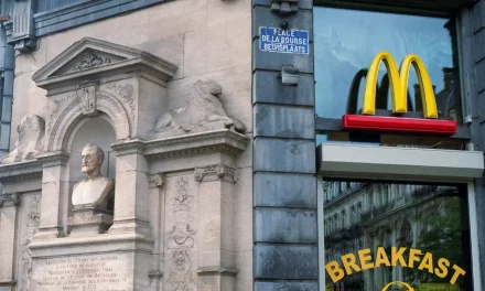 Regional Fast Food Chains: The Unsung Heroes of American Food Culture