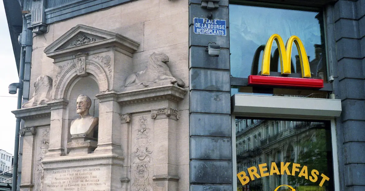 Regional Fast Food Chains: The Unsung Heroes of American Food Culture